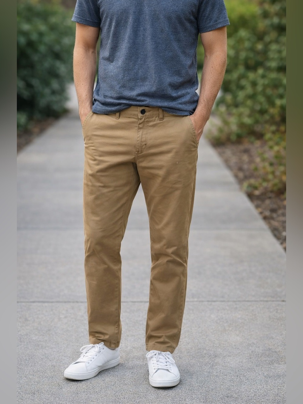 Hollister Men's Khaki Pants Size 36x32 NWOT